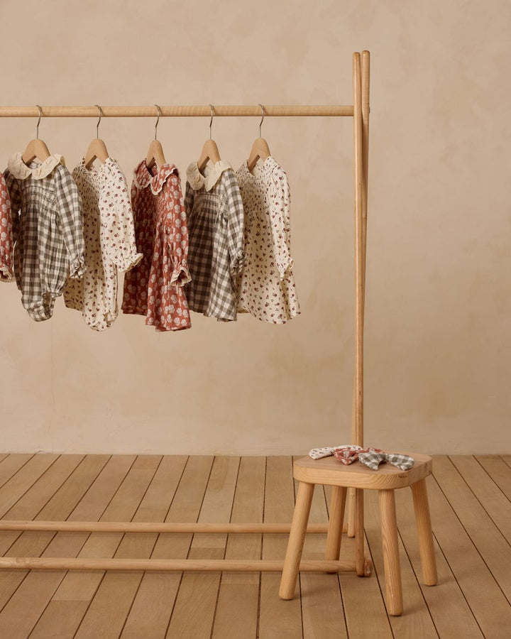 V SMOCKED DRESS || WINTER DITSY