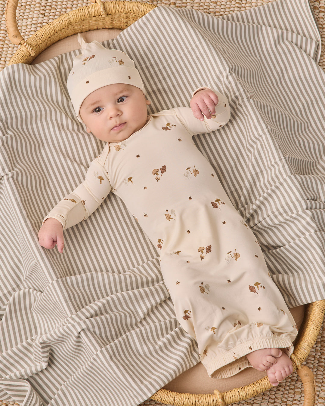 BAMBOO BABY GOWN + HAT SET || WOODLAND