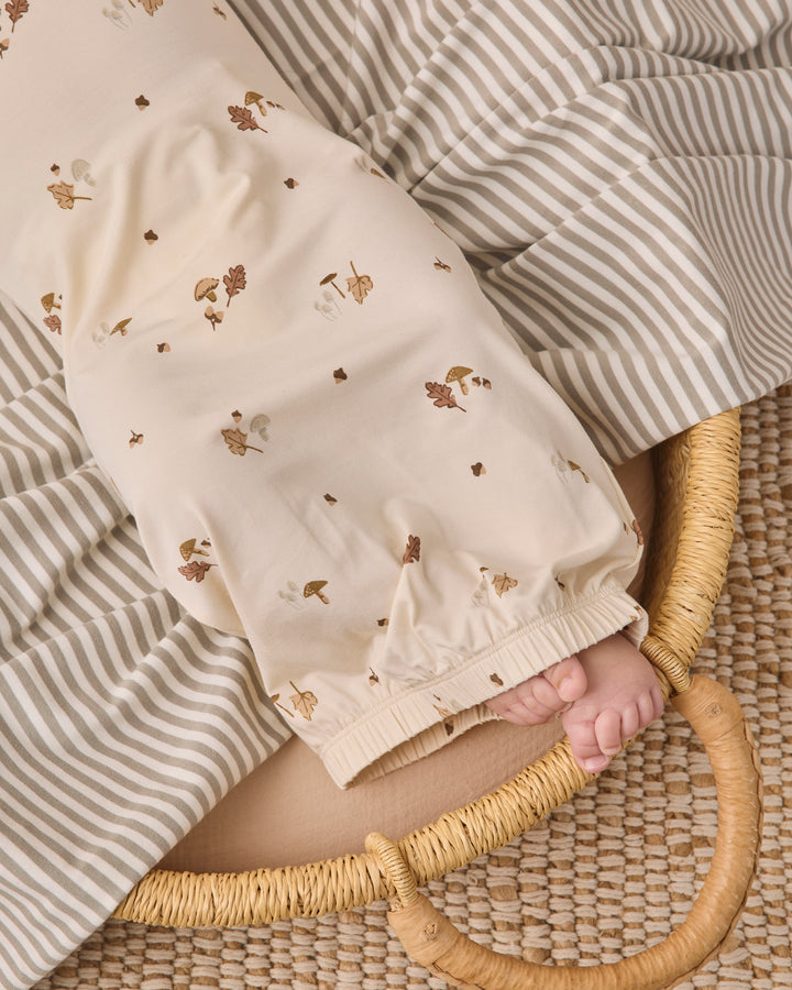BAMBOO BABY GOWN + HAT SET || WOODLAND
