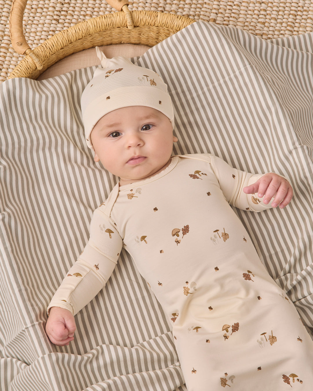 BAMBOO BABY GOWN + HAT SET || WOODLAND