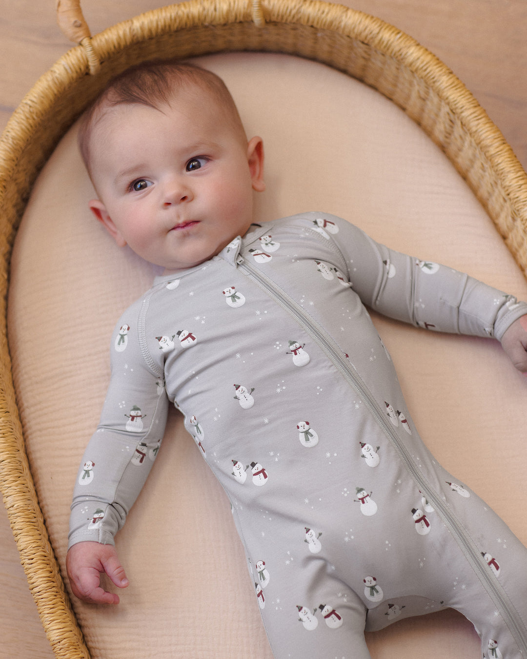 bamboo zip footie || snowman