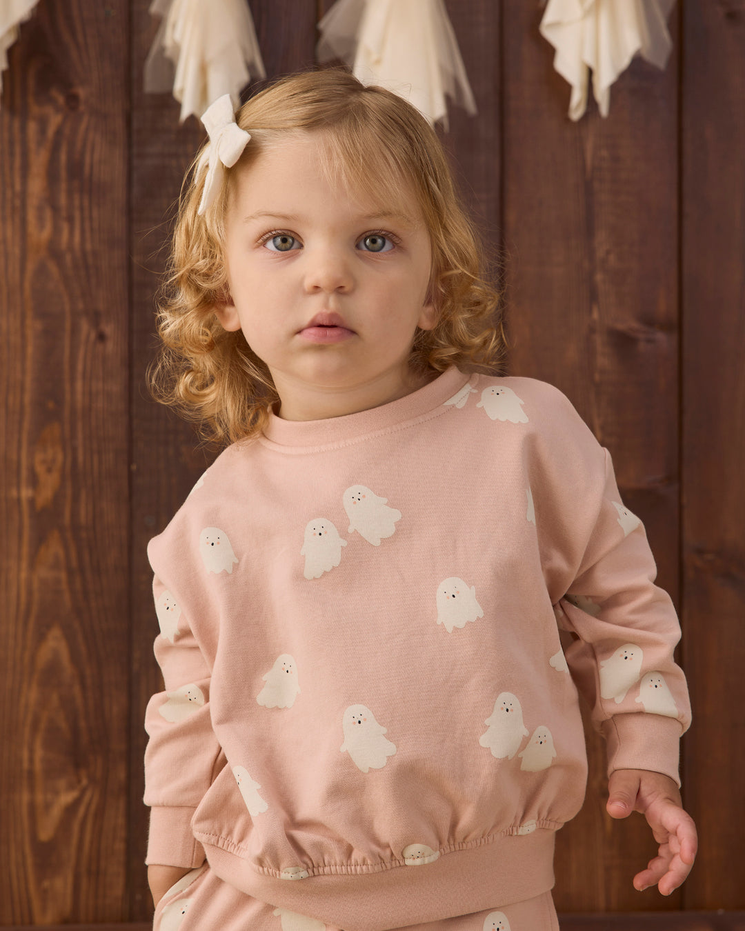 relaxed fleece sweatshirt || sweet ghost
