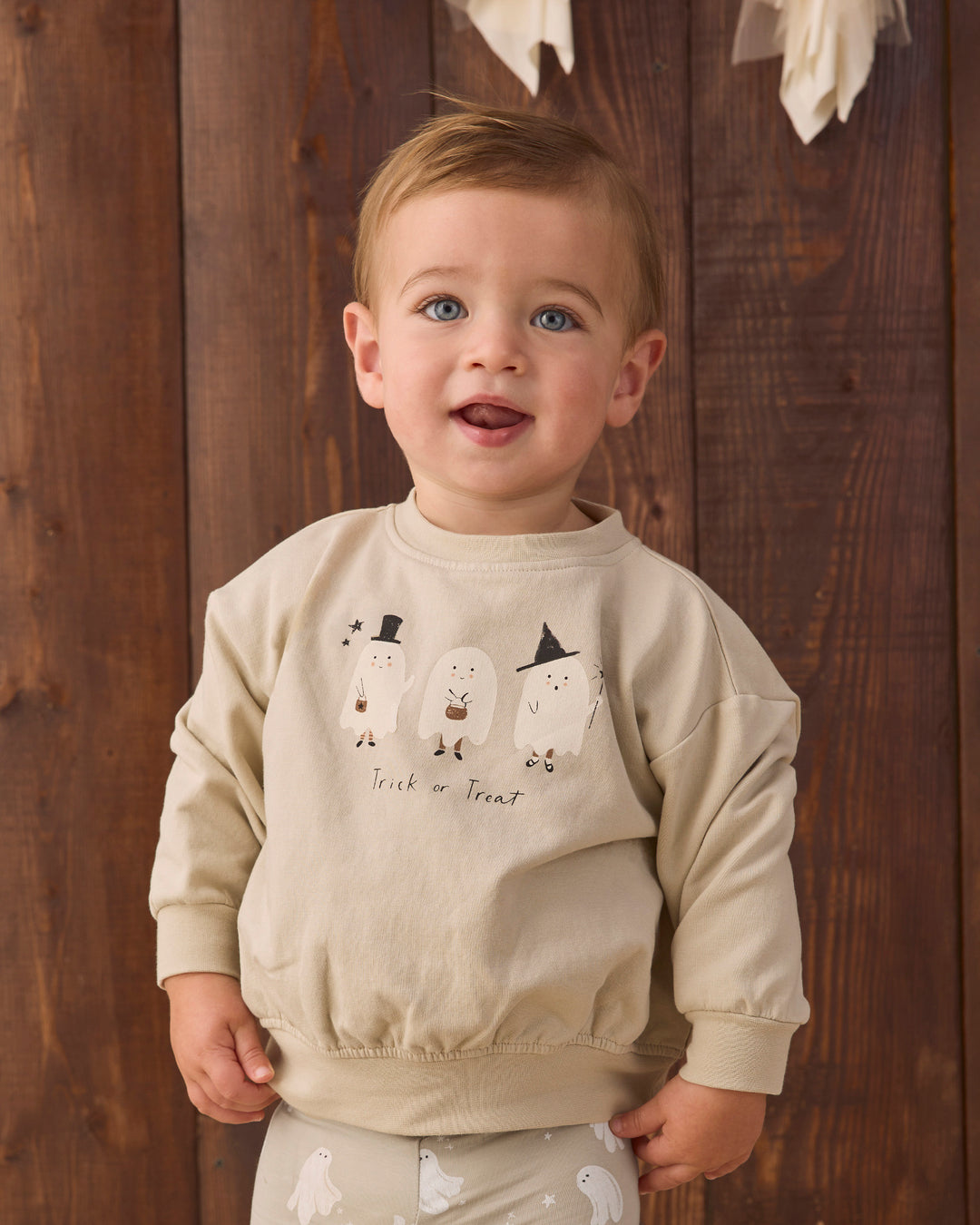 relaxed fleece sweatshirt || trick or treat