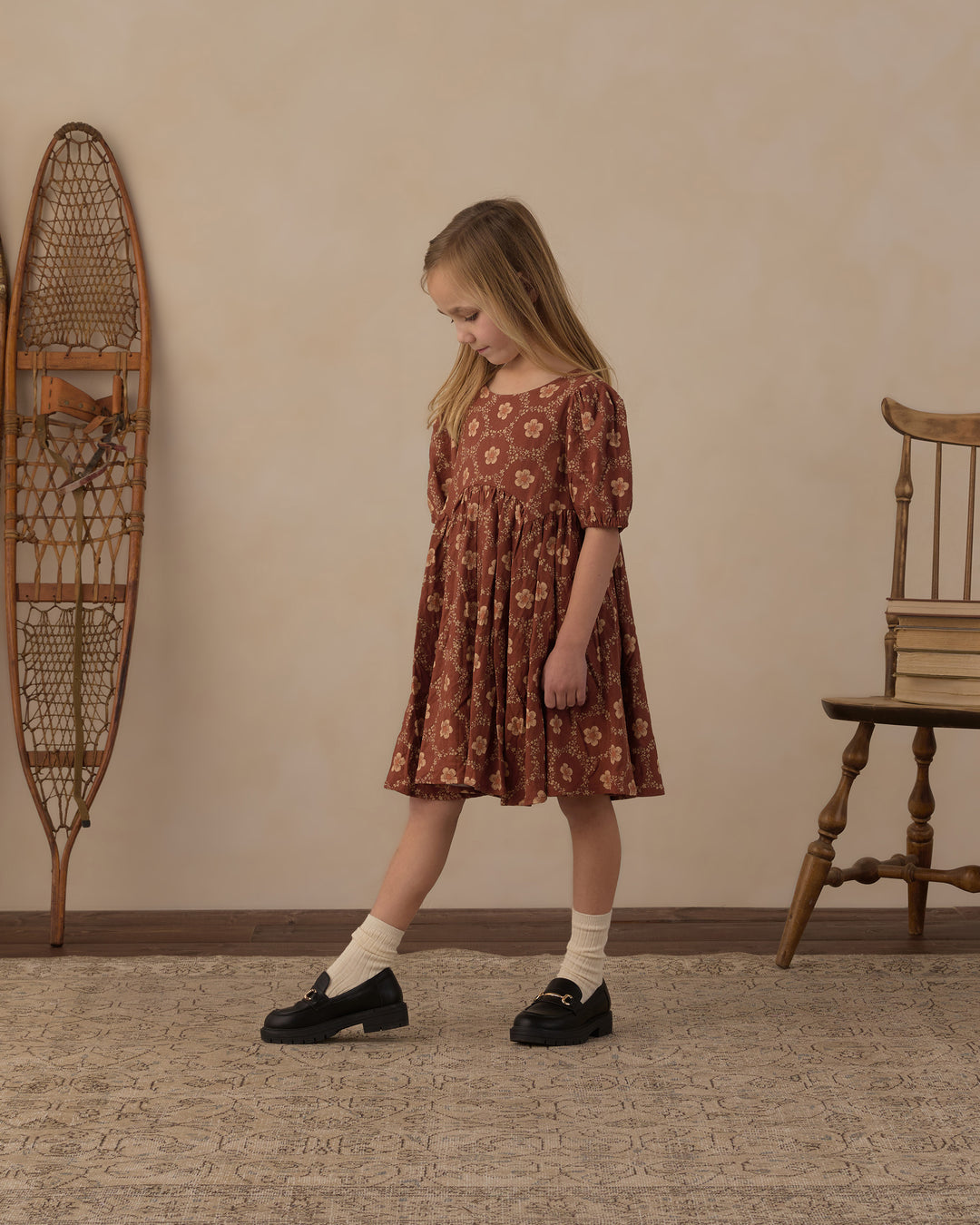 rose dress || brick daisies