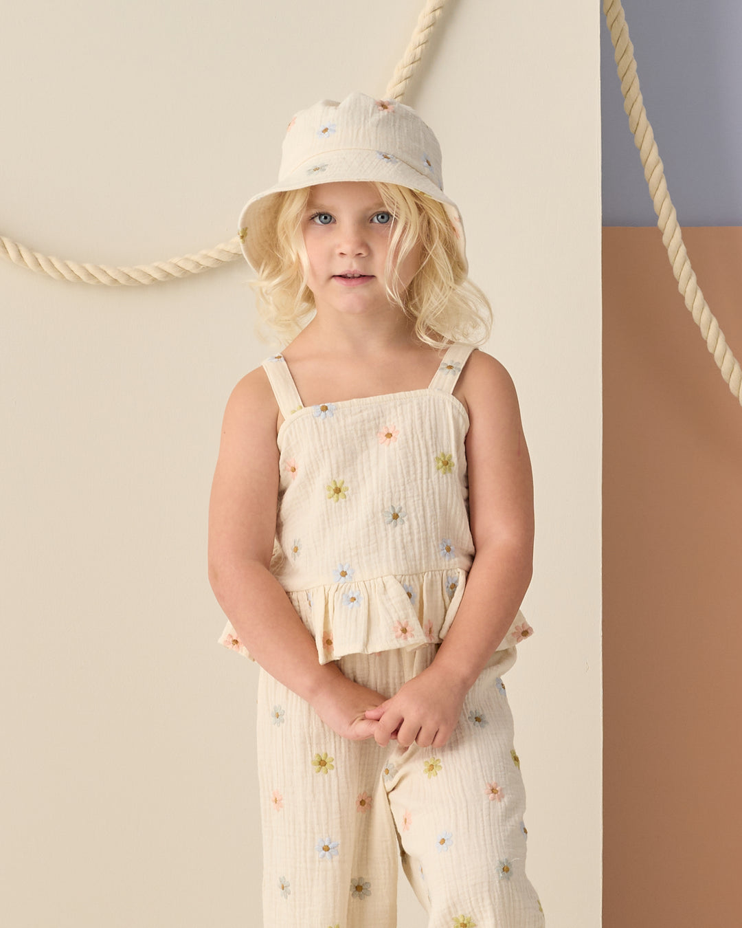 KAYLI SET || EMBROIDERED DAISIES