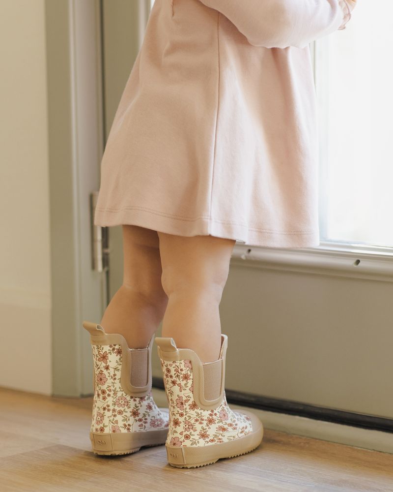 RAIN BOOTS || BLOOM