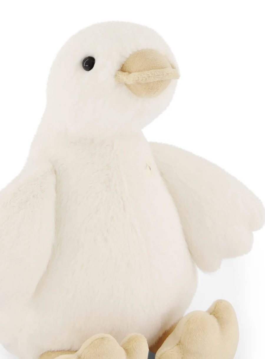 SNUGGLE BUNNIES || ROSE THE DUCK