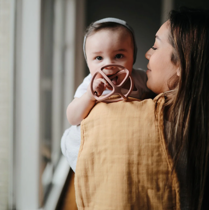 BALL TEETHER || WOODCHUCK