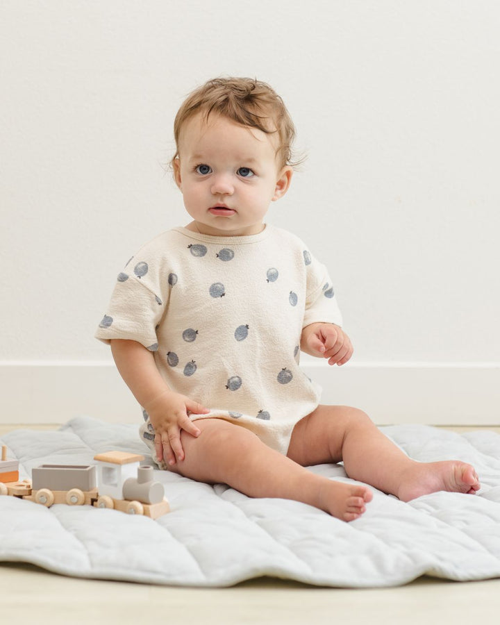 RELAXED SHORT SLEEVE BUBBLE ROMPER || BLUEBERRIES