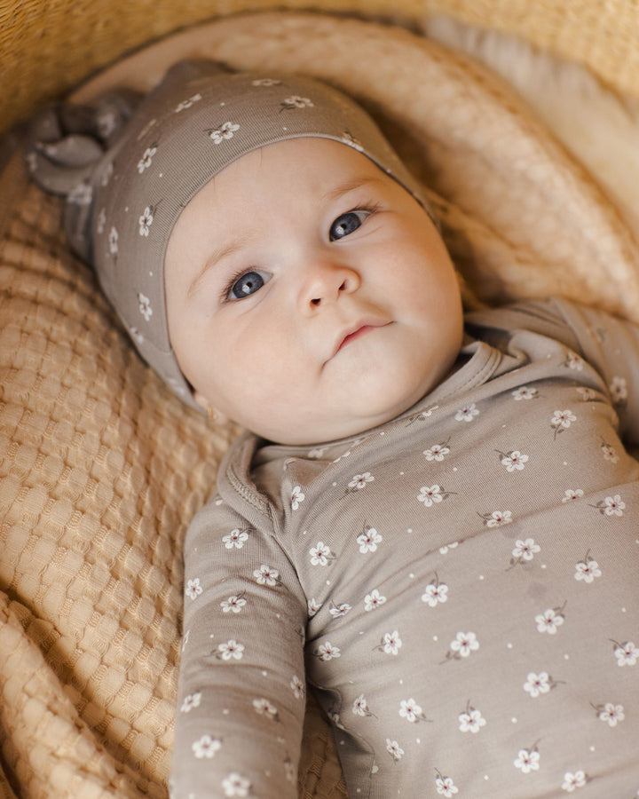 BAMBOO BABY GOWN + HAT SET || BLUE DITSY