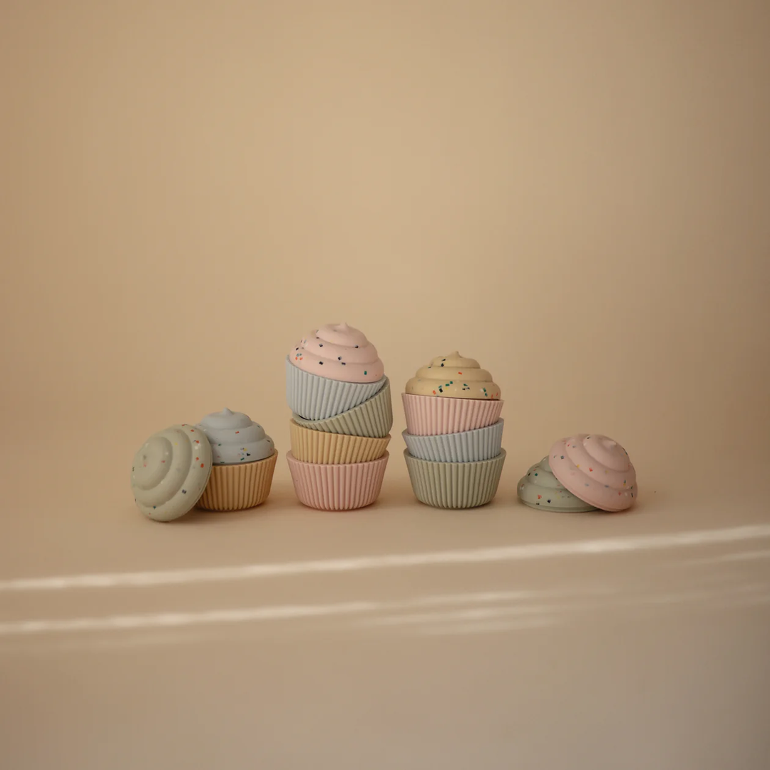 MIX AND MATCH CUPCAKE TOY