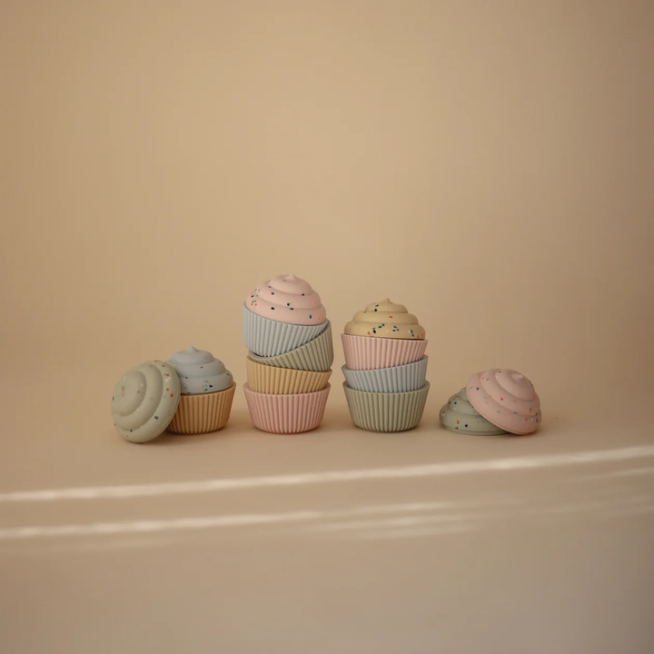MIX AND MATCH CUPCAKE TOY