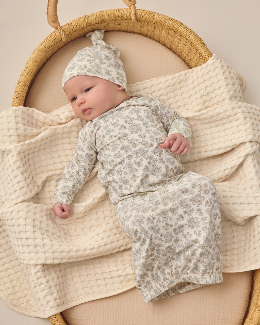 BAMBOO BABY GOWN + HAT SET || BLUE FLORAL