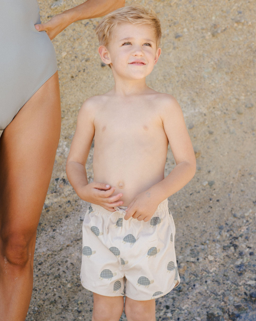 SWIM TRUNK || SEA TURTLES