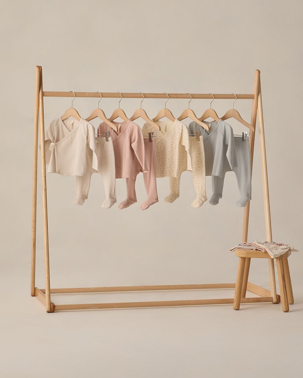 WRAP TOP + FOOTED PANT SET || DITSY