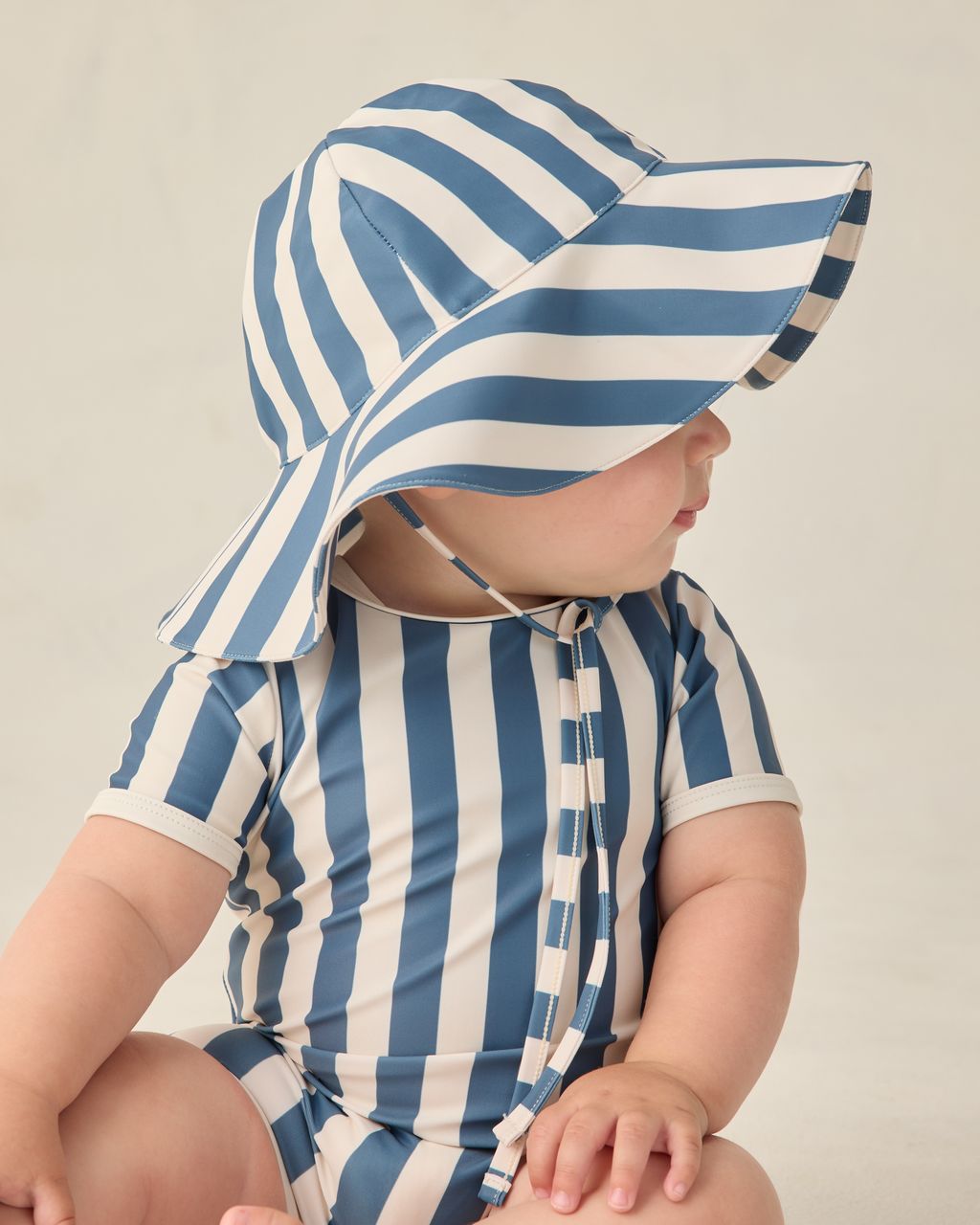SHORTY ONE-PIECE || NAVY STRIPE