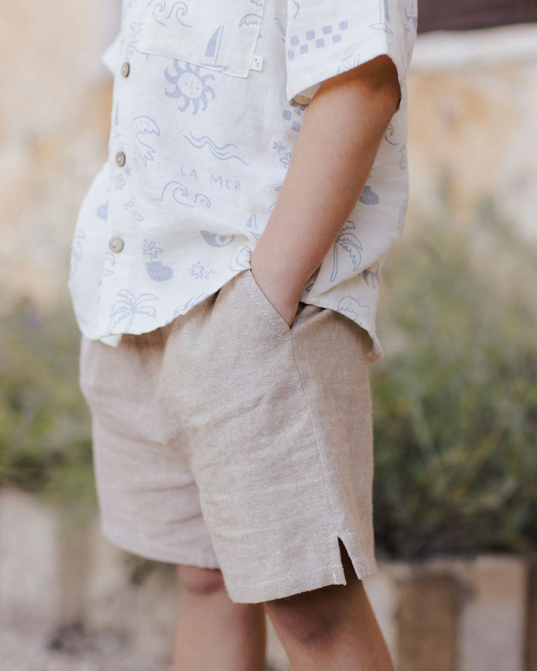 COLLARED SHORT SLEEVE SHIRT || MEDITERRANEAN